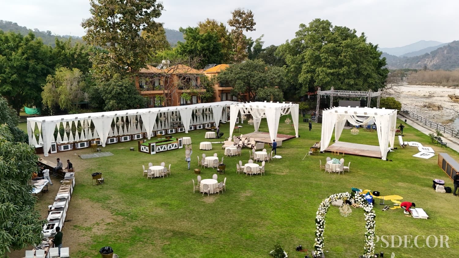 Destination Wedding in Rishikesh: Cost, Venues & Complete Planning Guide - 2. Boutique Mountain Retreats