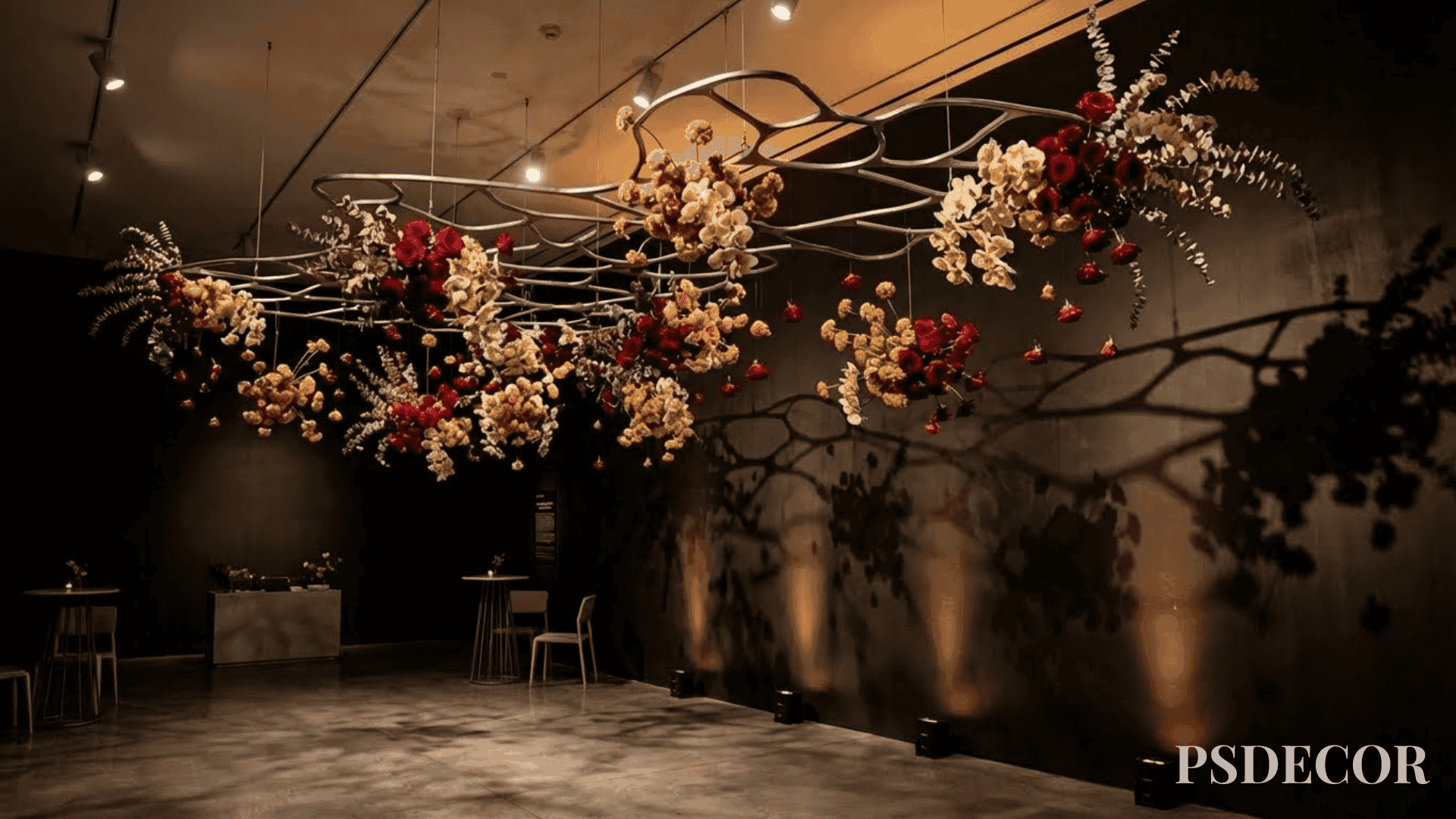 Indian Wedding Décor Trends 2026: What's In, What's Evolving - 3. Sculptural Florals & Architectural Installations