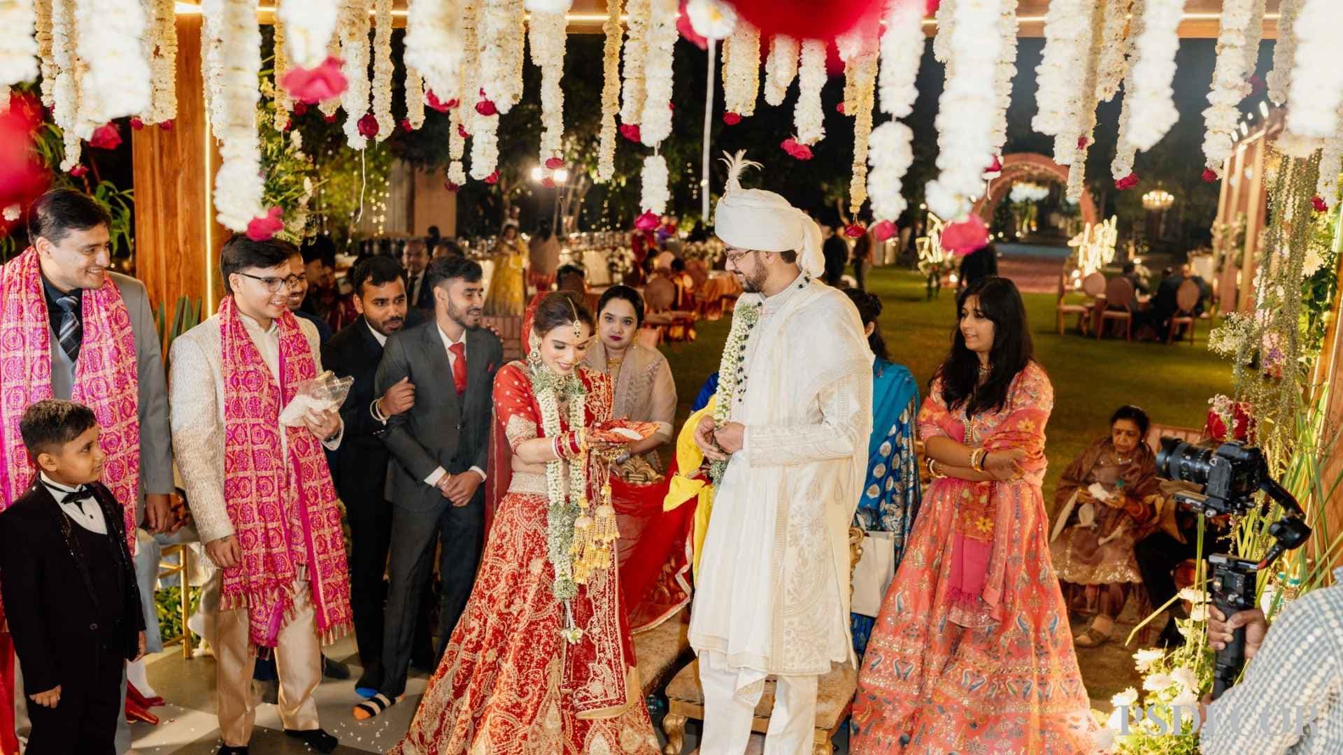 How To Design A Wedding People Actually Feel