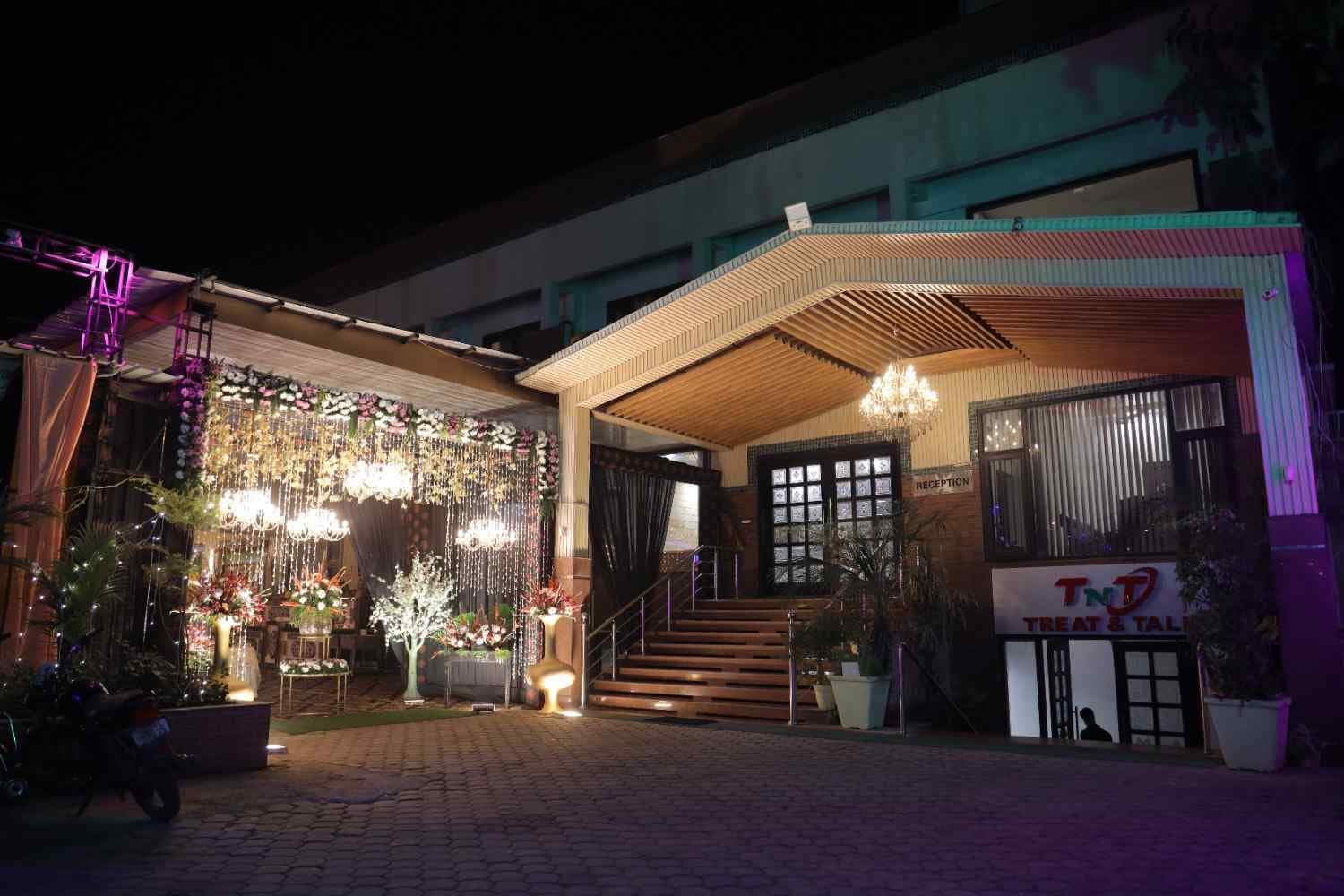 Madhuram Resort & Banquet